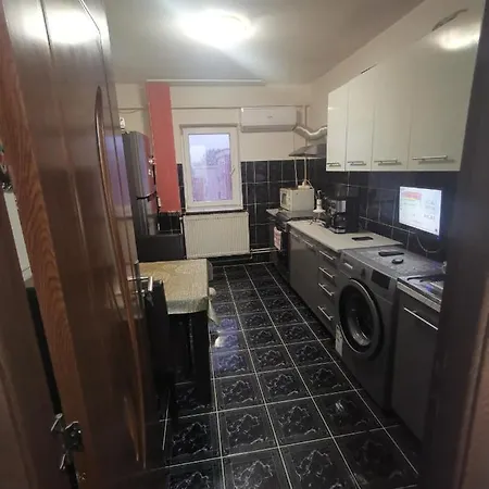 Jeni Apartament *